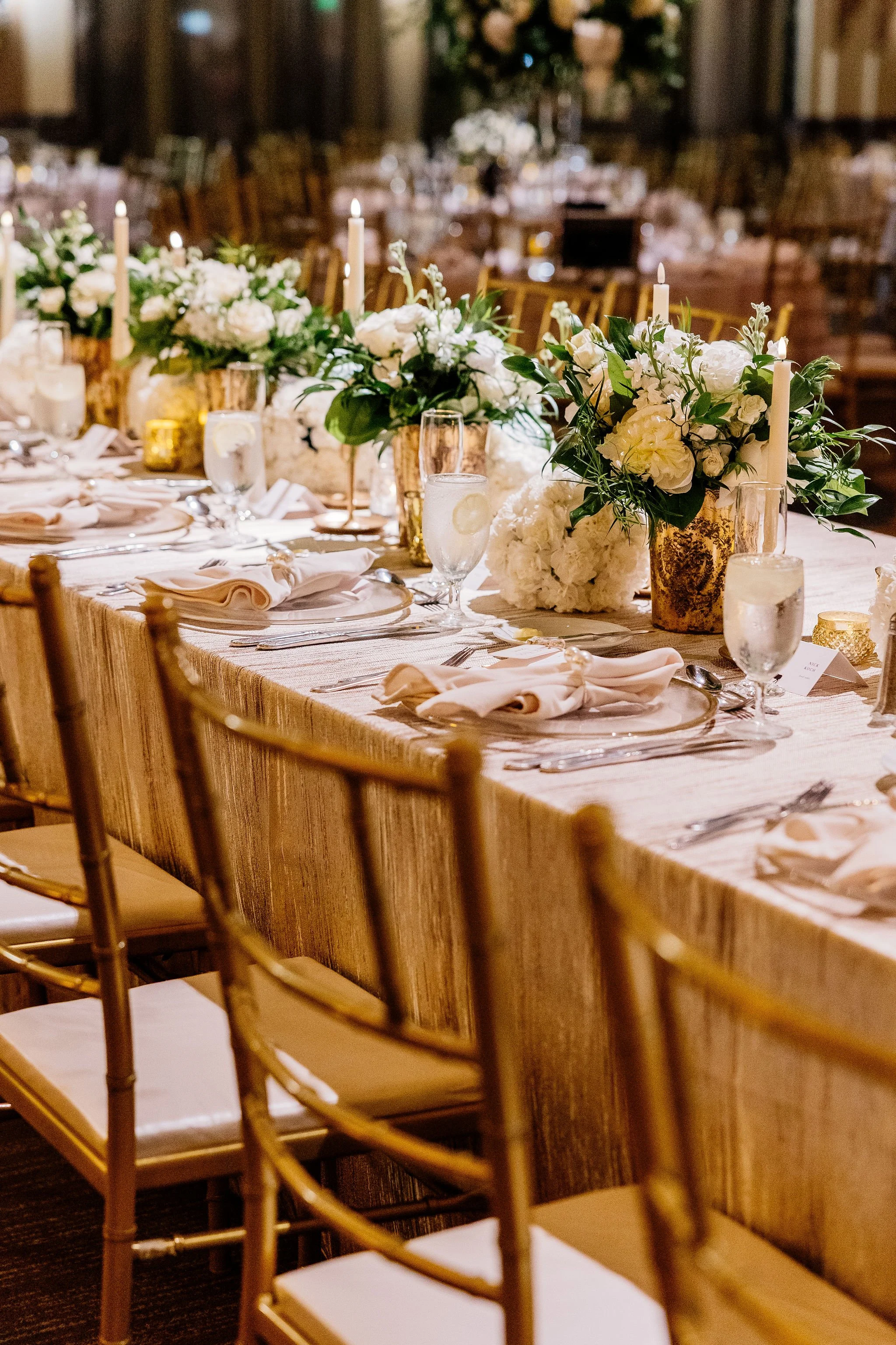 Hilton.Netherland.Plaza.Wedding.Flowers.44.jpg