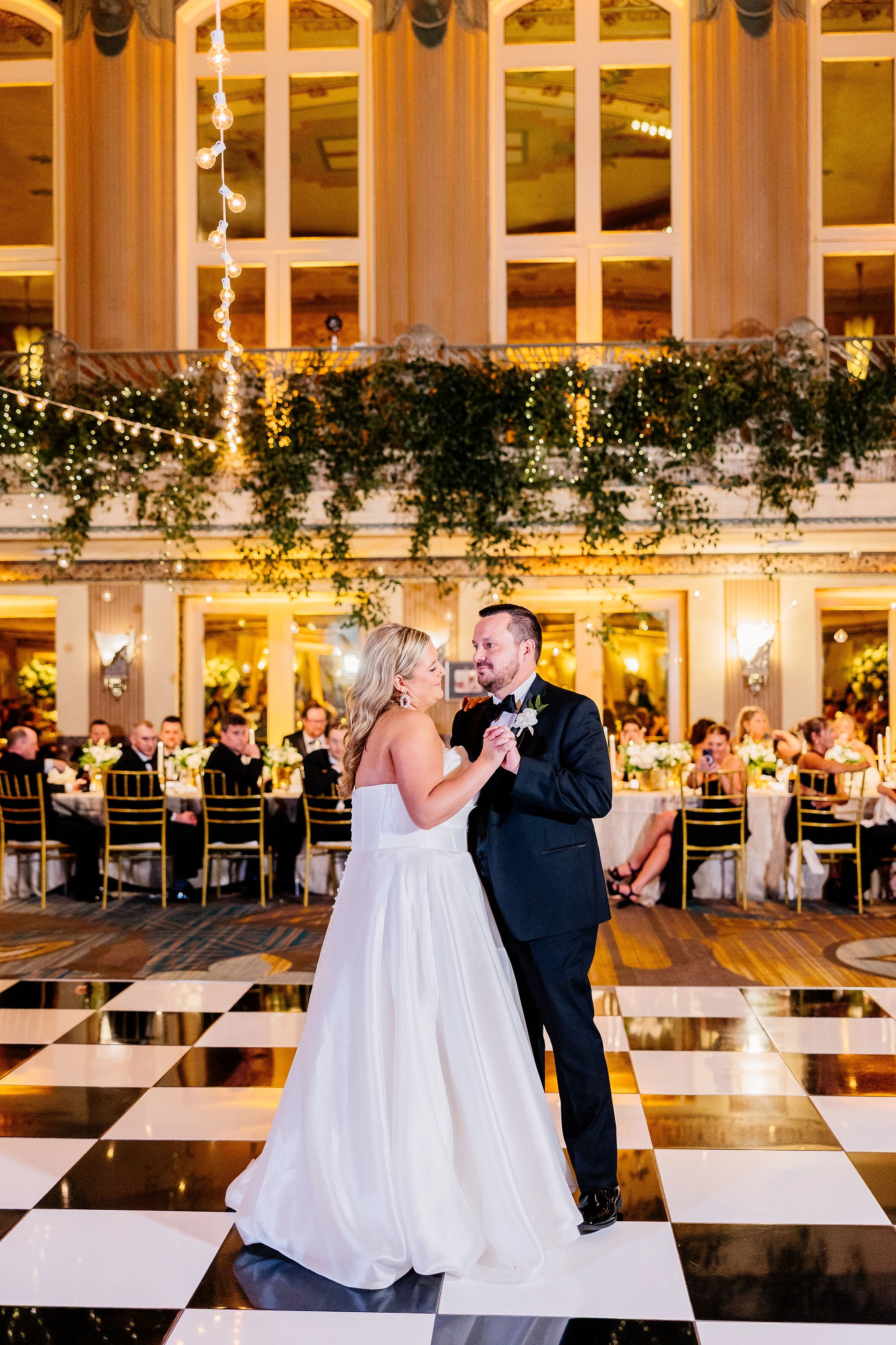 Hilton.Netherland.Plaza.Wedding.Flowers.48.jpg