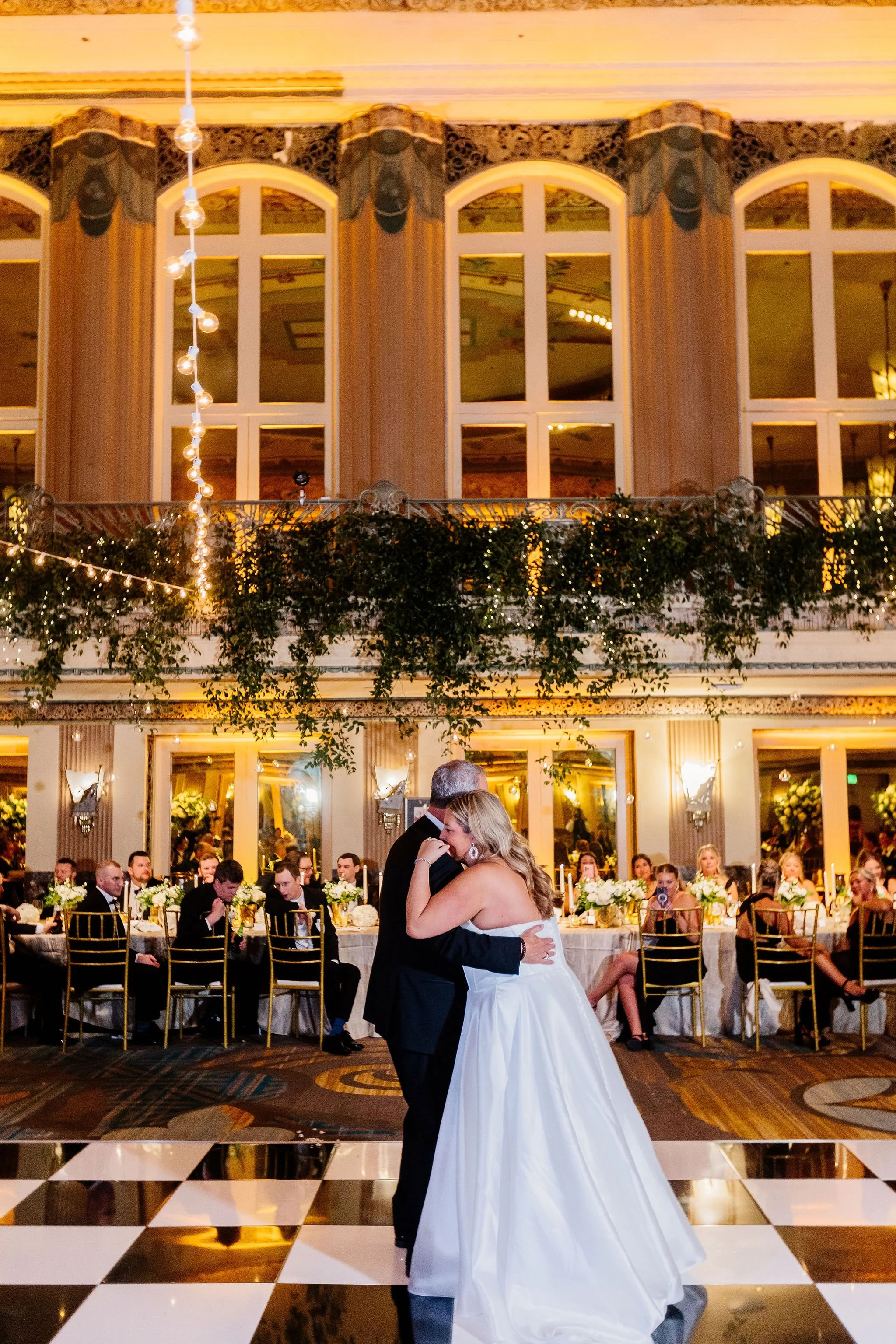 Hilton.Netherland.Plaza.Wedding.Flowers.53.jpg