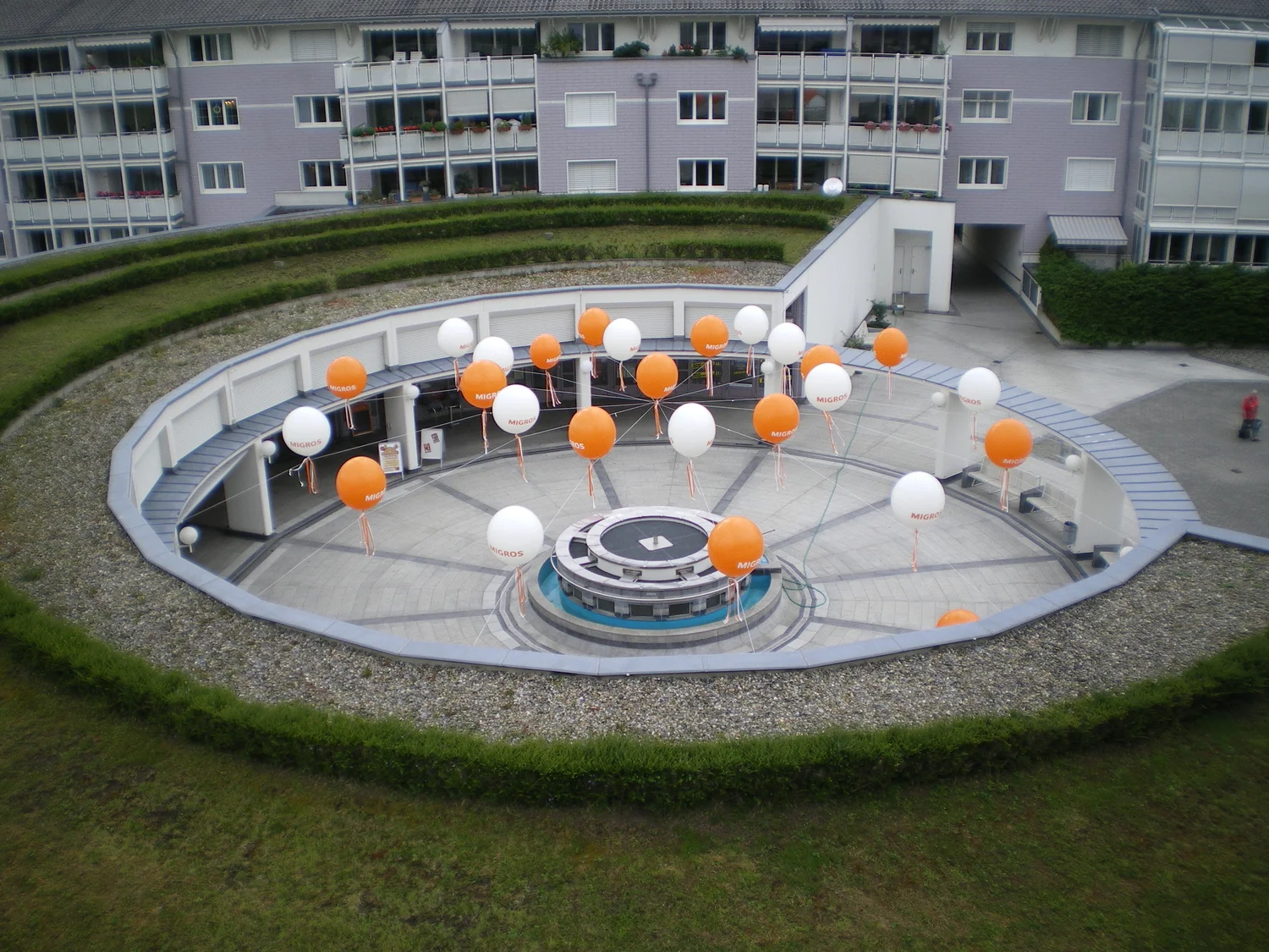 Ballondekorationen — Ballon Box AG – Ihr Schweizer Ballon-Spezialist