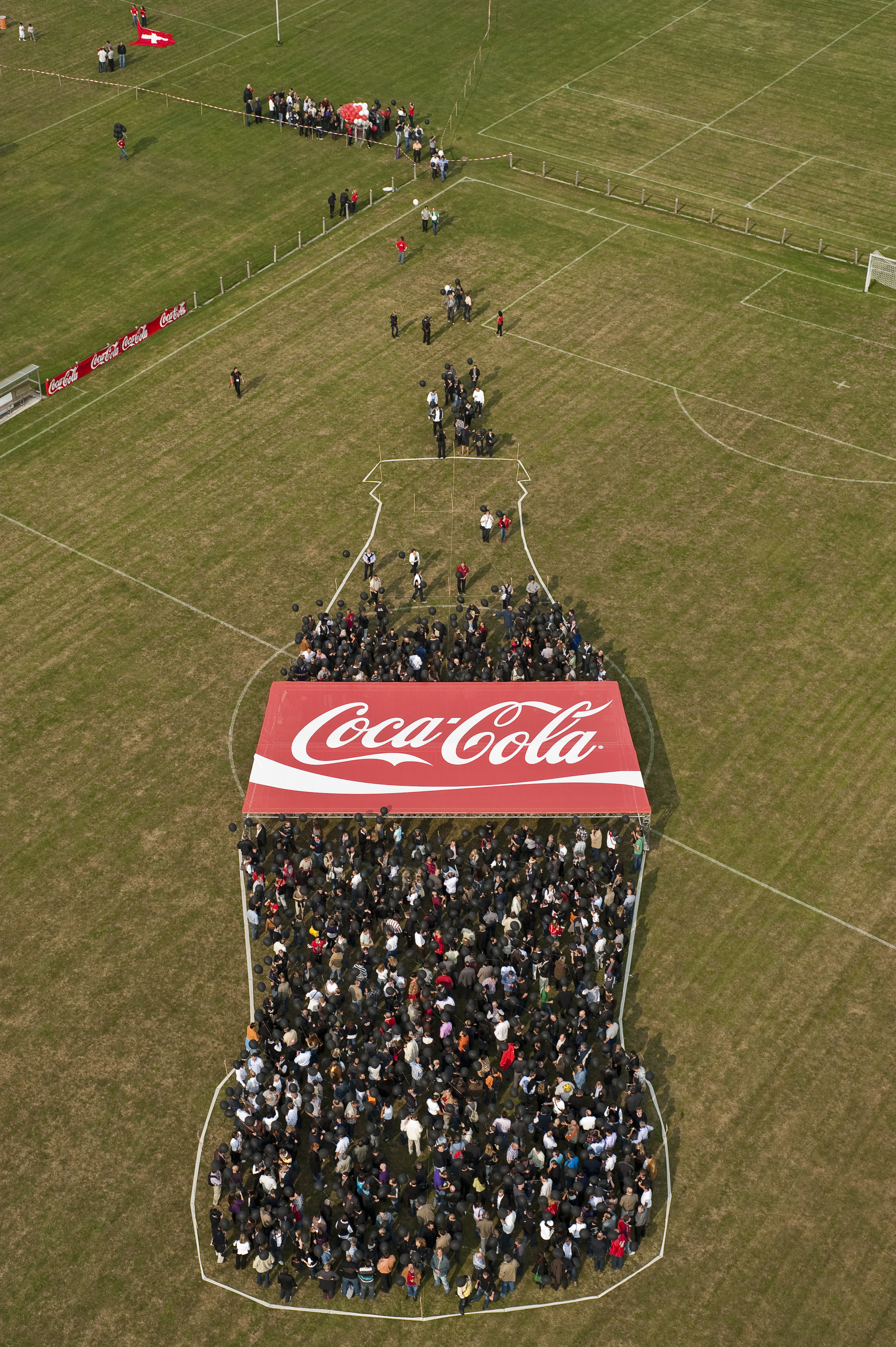 2009.073 Cola Flasche (5).jpg