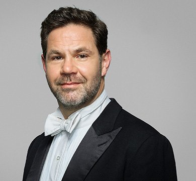 Artistic Director Andrew Haveron
