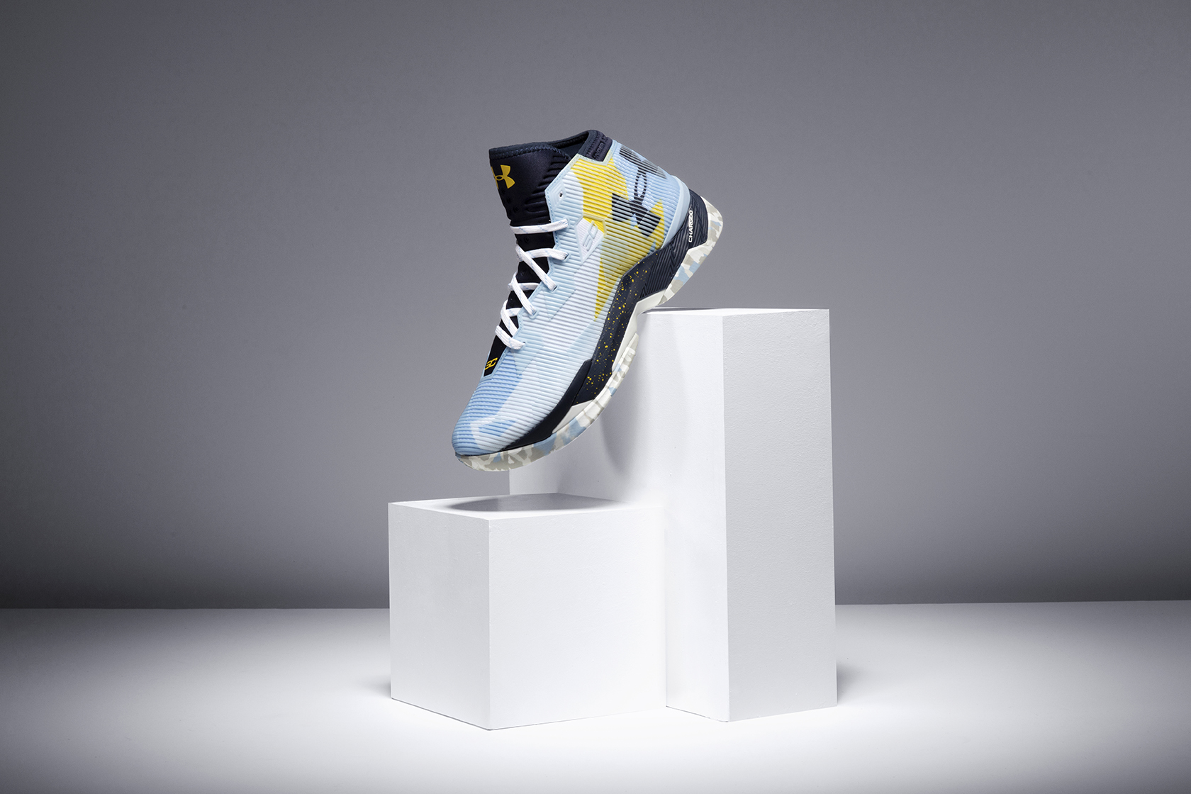 UA_Curry2.5_Studio_33.jpg