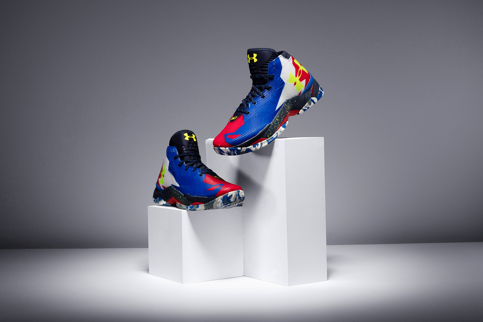 UA_Curry2.5_Studio_31.jpg
