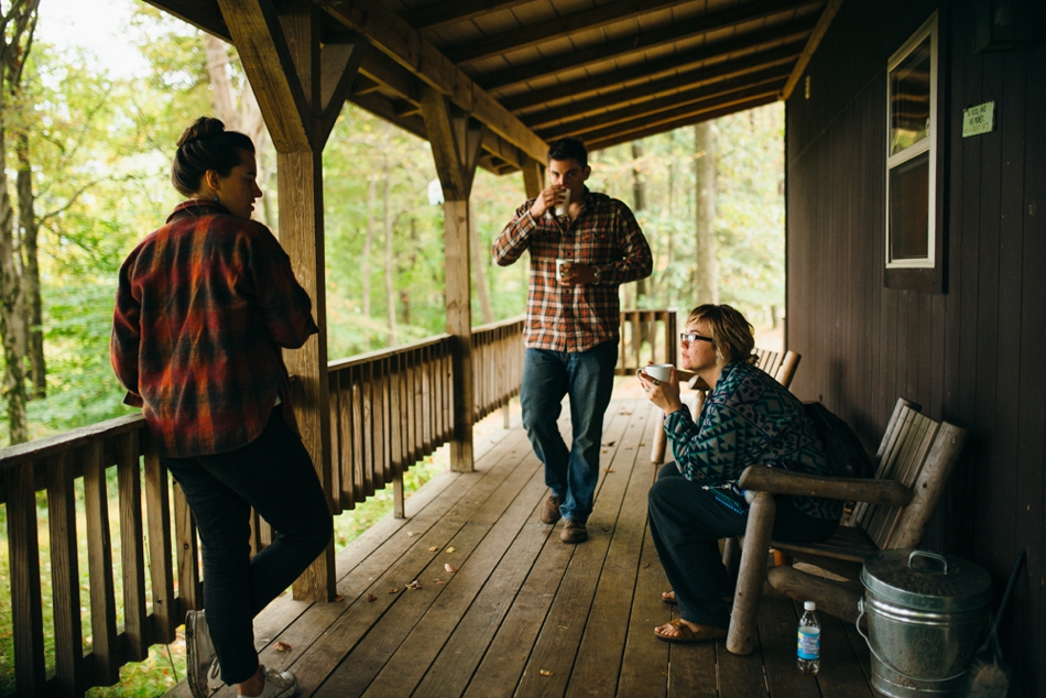 Julie-Aaron-Ely-Brothers-Columbus-Ohio-Mohicans-Grand-Barn-State-Park_0182.jpg