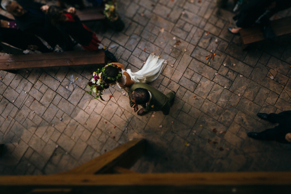 Julie-Aaron-Ely-Brothers-Columbus-Ohio-Mohicans-Grand-Barn-State-Park_0258.jpg