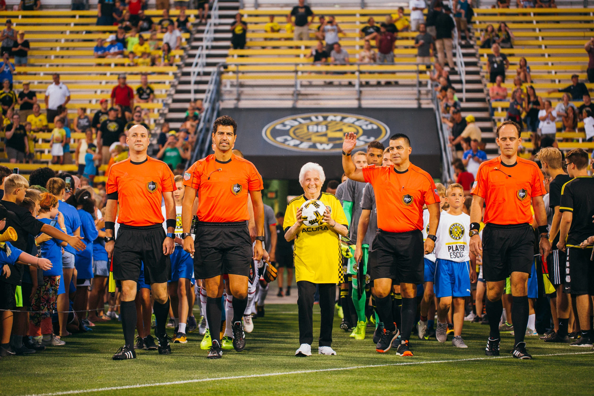 Columbus Crew vs Revolution-25.jpg