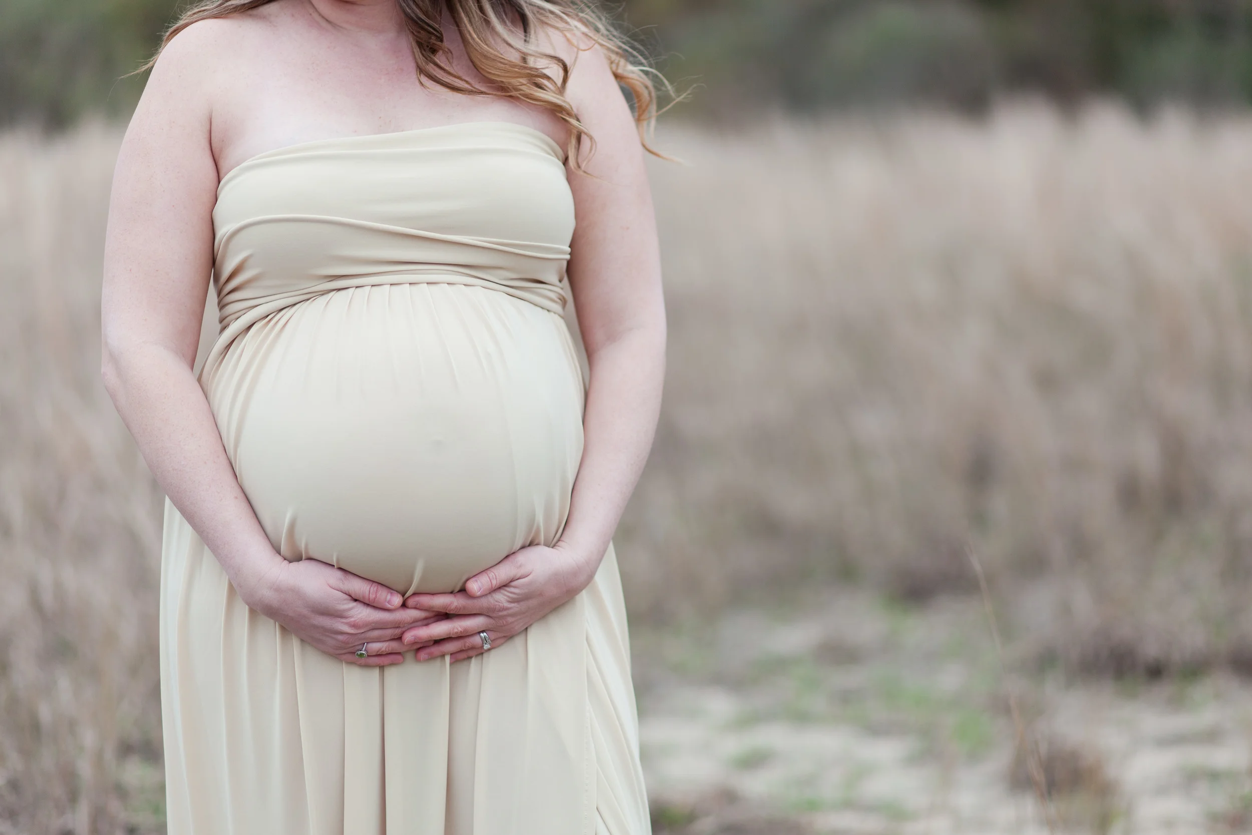 Danielle McVey Photography Virginia Beach Maternity Photographer (33).jpg