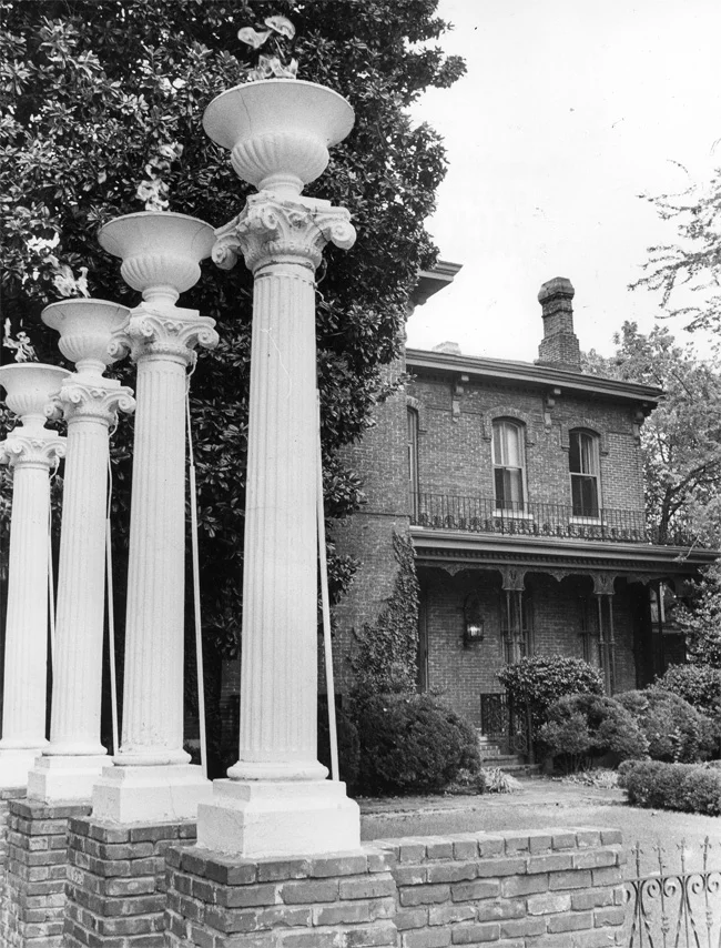 The Four Flames (after the murder of Miss Memphis 1965, the spree must end)