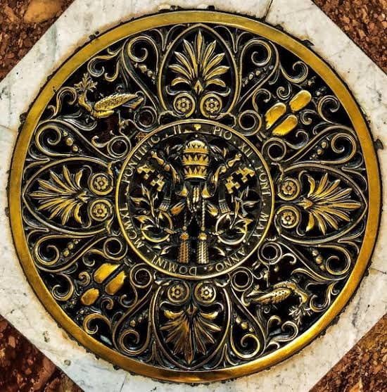 cop the manhole in a paradise of machines