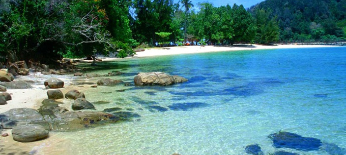 beach w rocks cropped.jpg