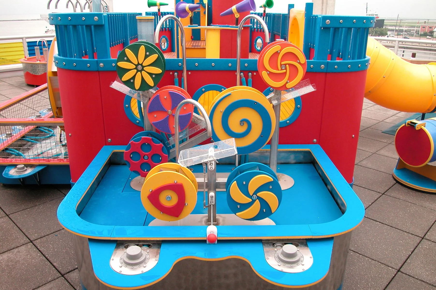 GreatLakesScienceCenter3.jpg