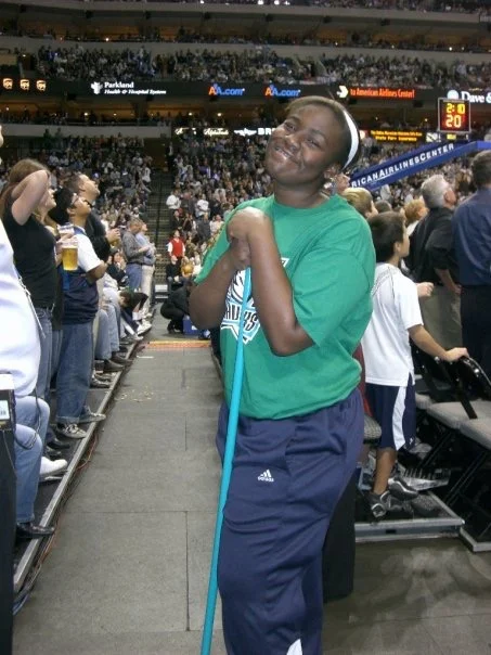 Ivy's first experience working in sports came as a ball girl for the hometown Dallas Mavericks. (Photo: Brianna Nowlin)