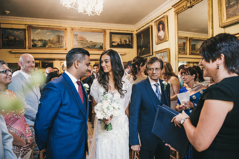 Seema-Neal-Modern-Indian-Wedding-UK39.jpg