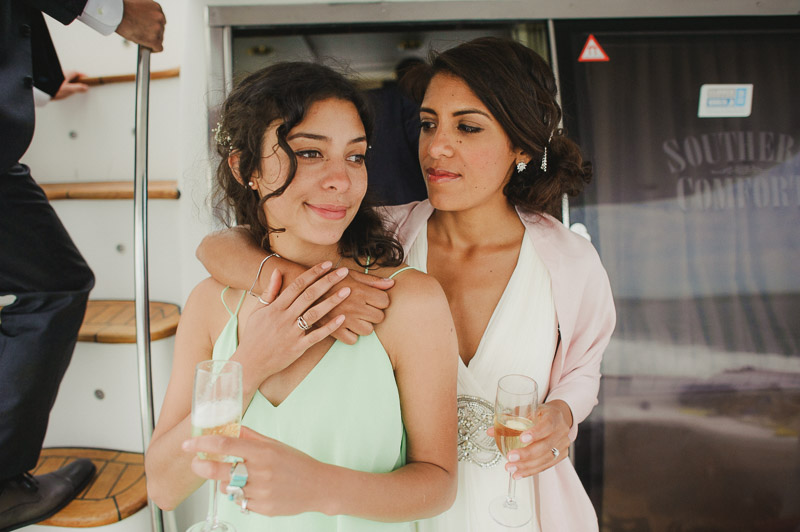 bride sister wedding