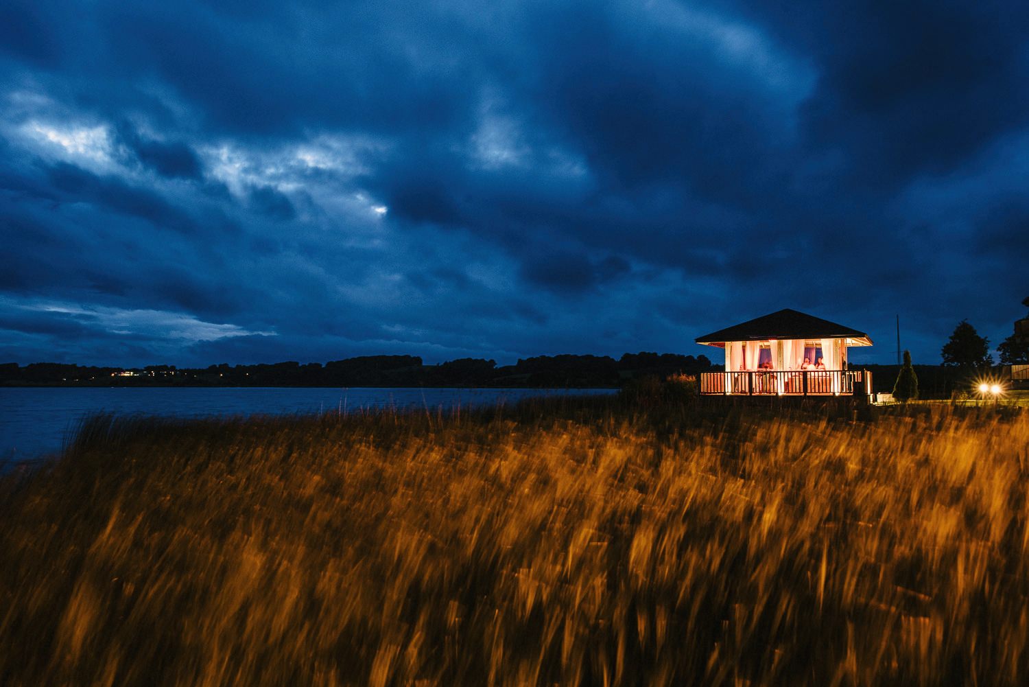 night at wineport lodge athlone ireland