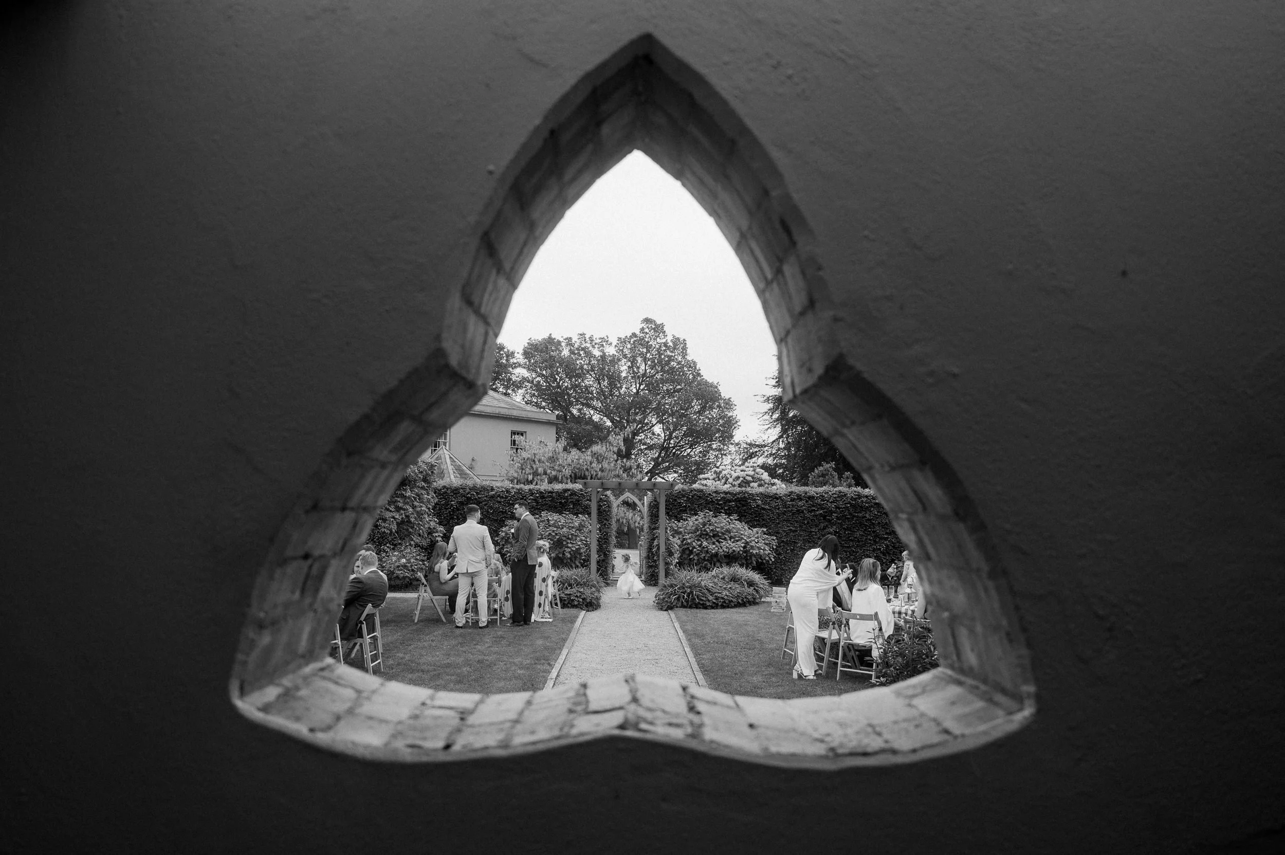 Tullyveery house wedding garden drinks