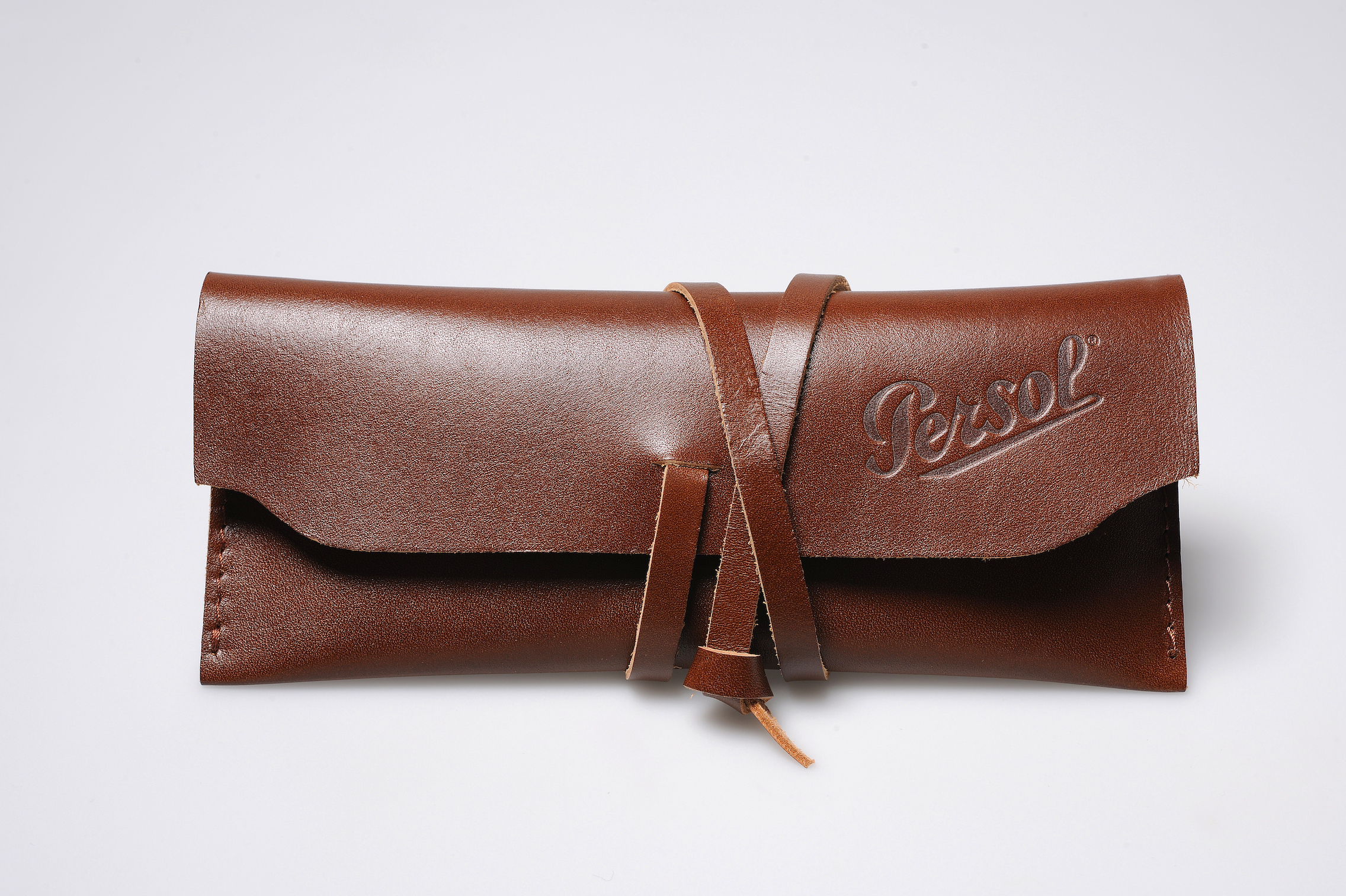 brandcraft_privatelabel_merchandise_persol_etui_glasses_sunglass_case_leather_veggytanned_italy_leather_stevemcqueen_AJH_5517_C.JPG