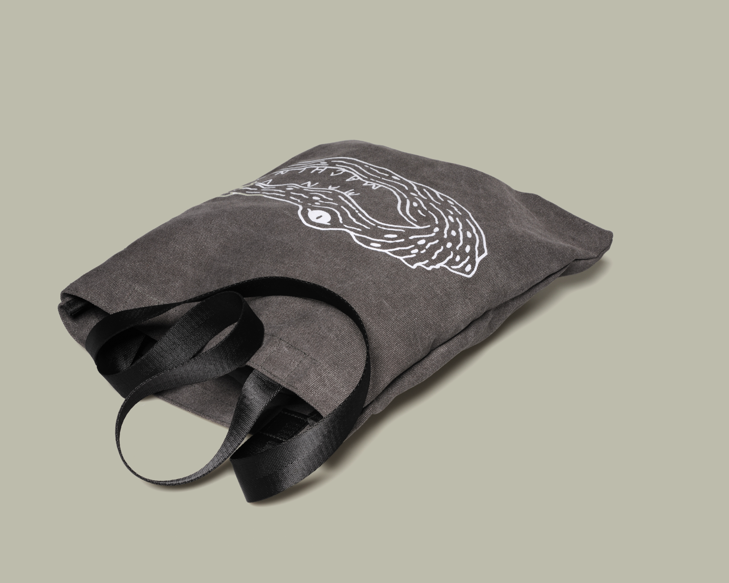 brandcraft_privatelabel_merchandise_shopper_tasche_manvsmachine_coffee_canvas_waxed_baumwolle_nylon_AJH_6463.png