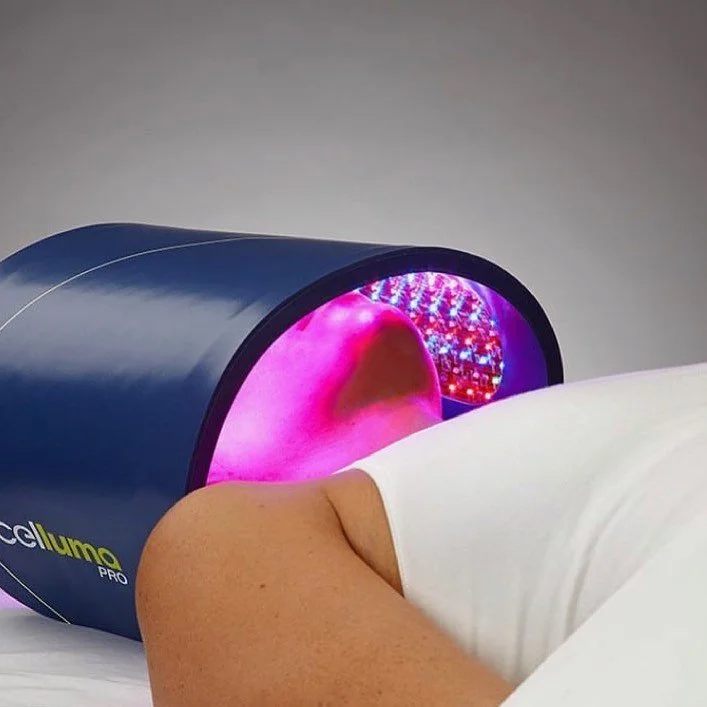 Did you know? LED therapy was actually developed by NASA to help astronauts heal injuries and tissue damage sustained while in space.
🌿
In the same way that plants use chlorophyll to convert sunlight into plant tissue, high intensity light emitting 