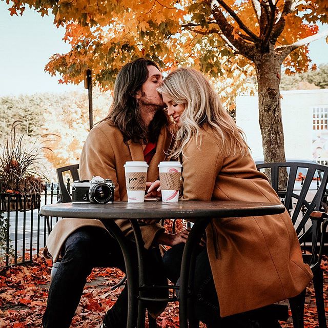 “Fall”ing in love has never been so easy... 🍁