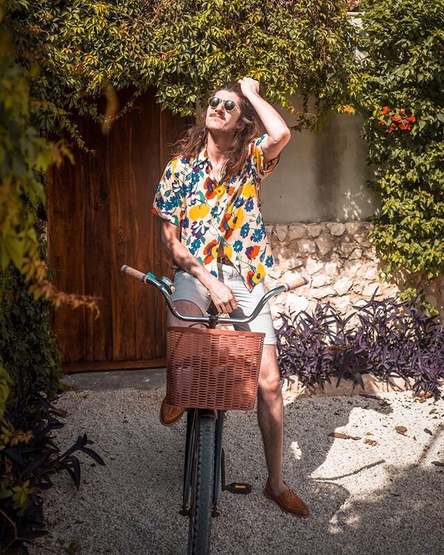 I’ve had three people ask me if I was Pablo Escobar... I don’t sí it... 📷: @worldwideweby