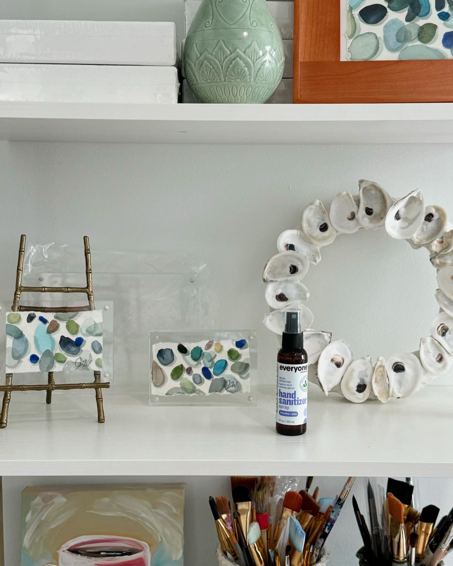 I&rsquo;m prepping for a fall vendor booth and one essential I&rsquo;ll be having on my table is this lavender and aloe hand sanitizer spray by @everyoneproducts it&rsquo;s 99.9% effective against most common germs and smells amazing ☺️ available at 