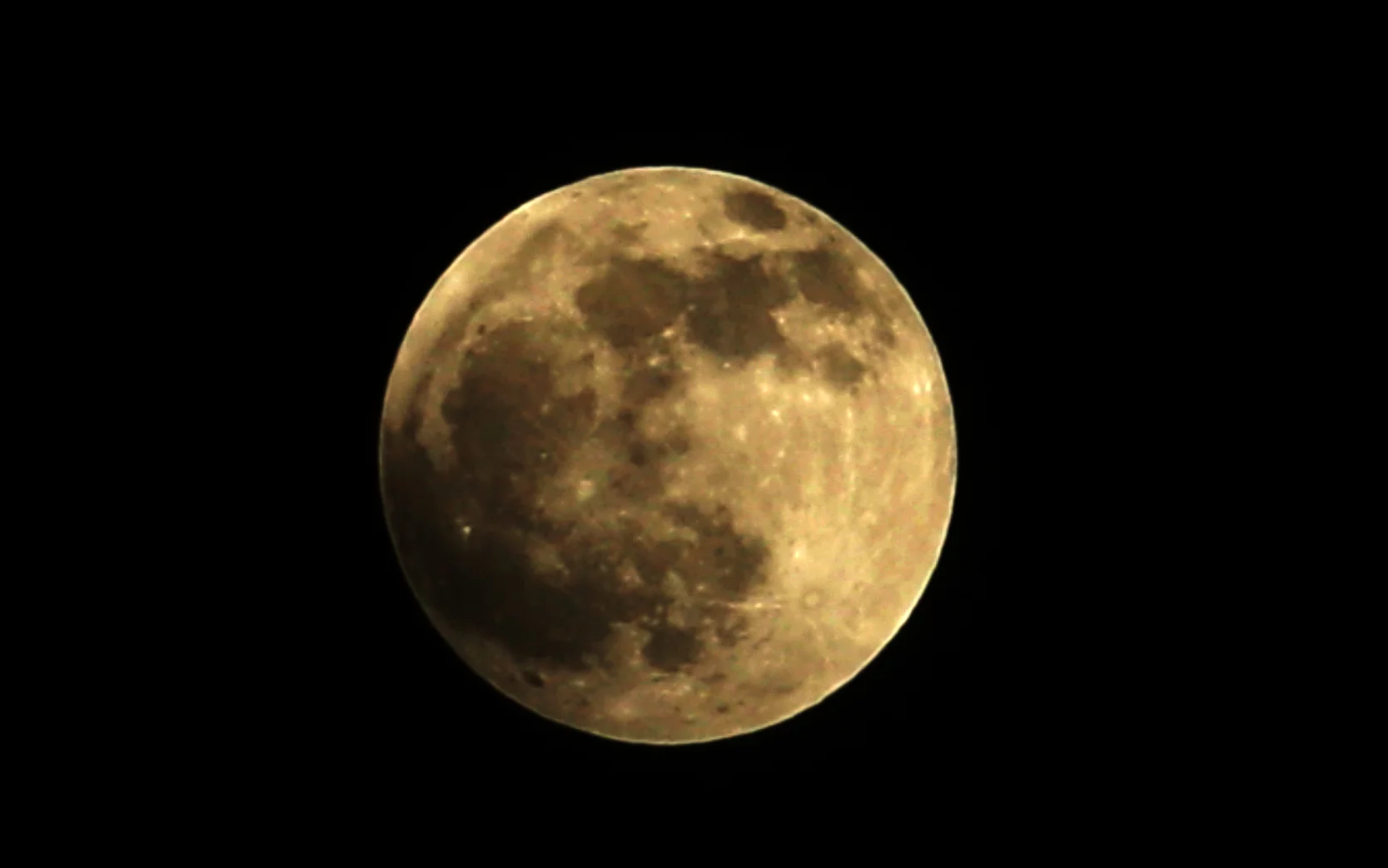moon1.jpg