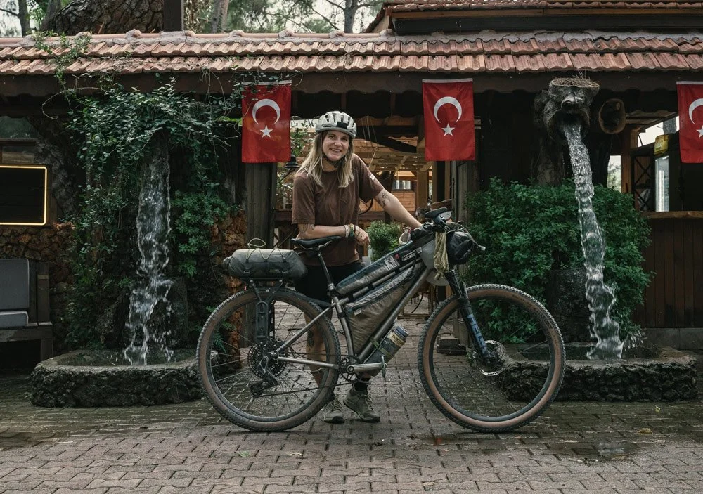 Chumba Sendero Titanium portrait Hannah-Simon-Taurus-Mountain-Race.jpg