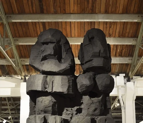 徐振 Xu Zhen - by ShanghART Gallery