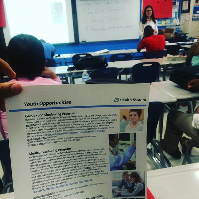 Ms. Katie Carpenter is not only sharing the college and career path that led her to Huntsville Hospital, but she also brought resources that our scholars can use to intern and experience a health career right NOW #2016stemsummerinstitute #lunch&learn #collegebound #careerbound