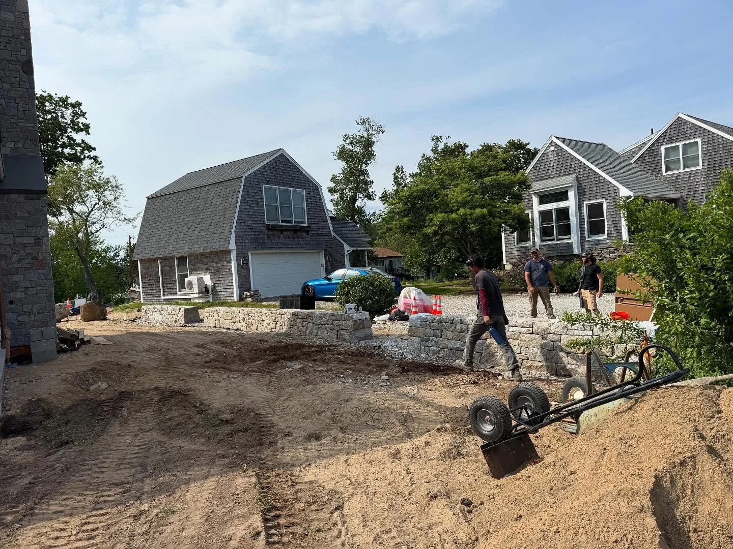Been a killer two and a half weeks down in Biddeford. Are you ready for all the tags? @cape_landscapes @richardsonassociates_me @marginedmallet @hudsonhardscape @micah_namznarf @morrow_land_and_stoneworks @petermsplitter @marc_cormier12 @capeanngrani