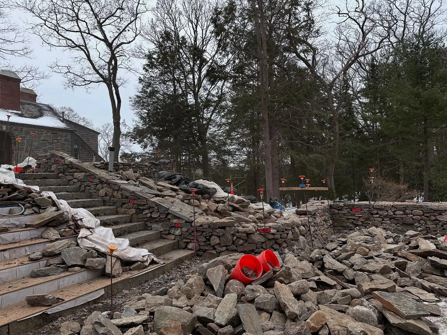We are chugging away on these walls and it&rsquo;s starting to look like something now. It&rsquo;s pretty crazy to see how much of the stone we have eaten up on the walls built so far. This side has a lot more freestanding wall so I&rsquo;m pretty co