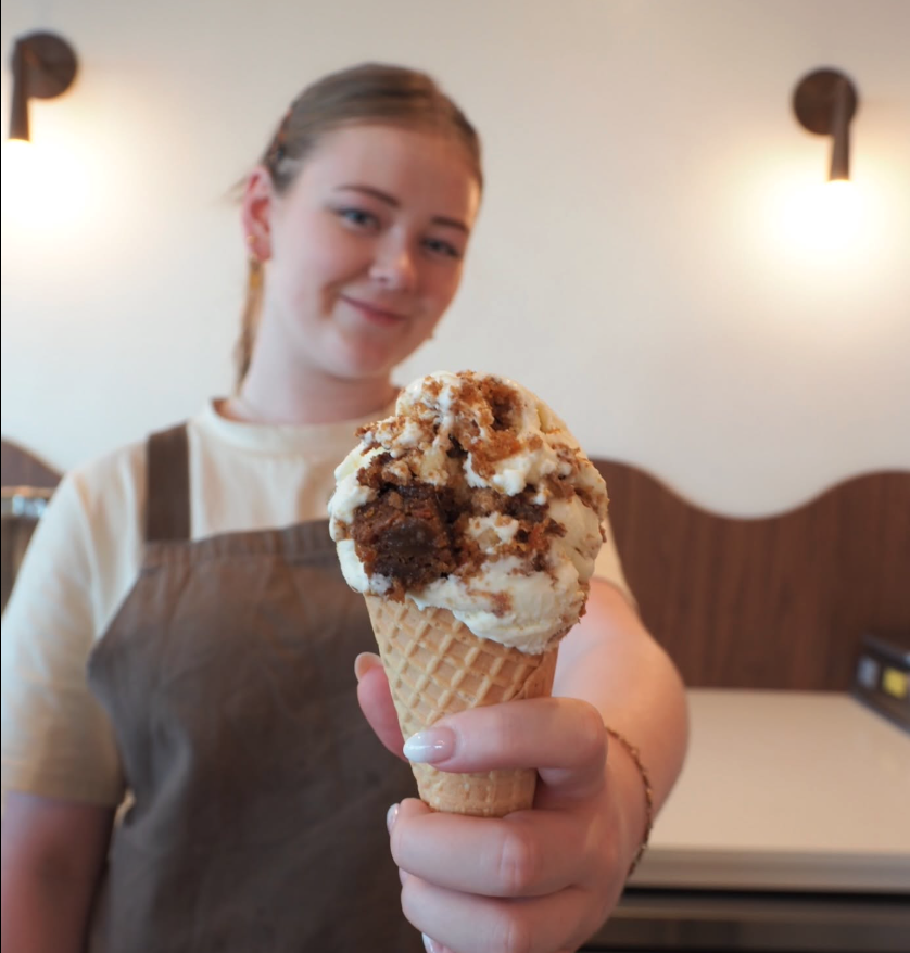 Marina Ice Cream Shop