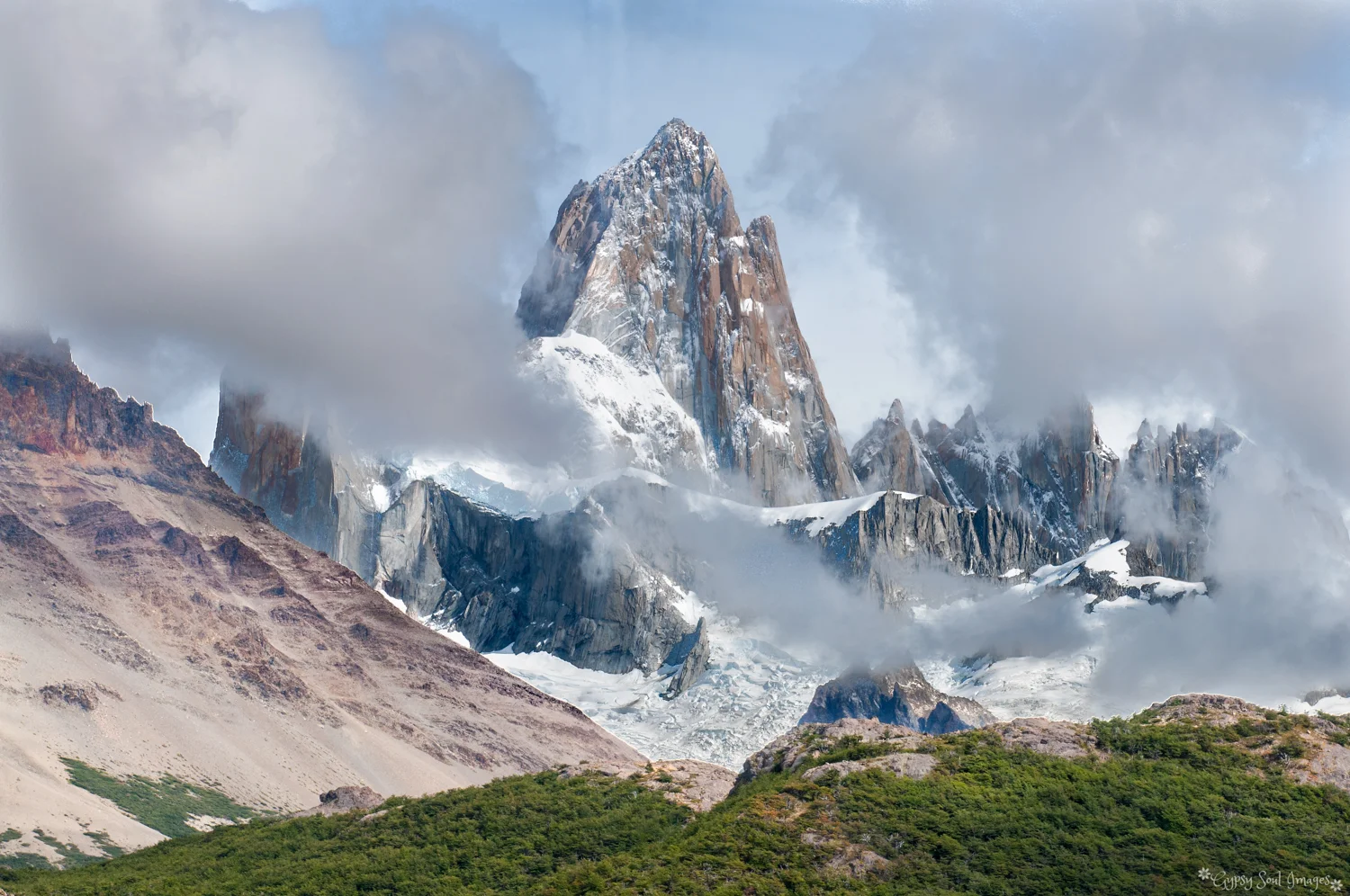 Magnificent Mount Fitzroy - El Chalten, Argentina