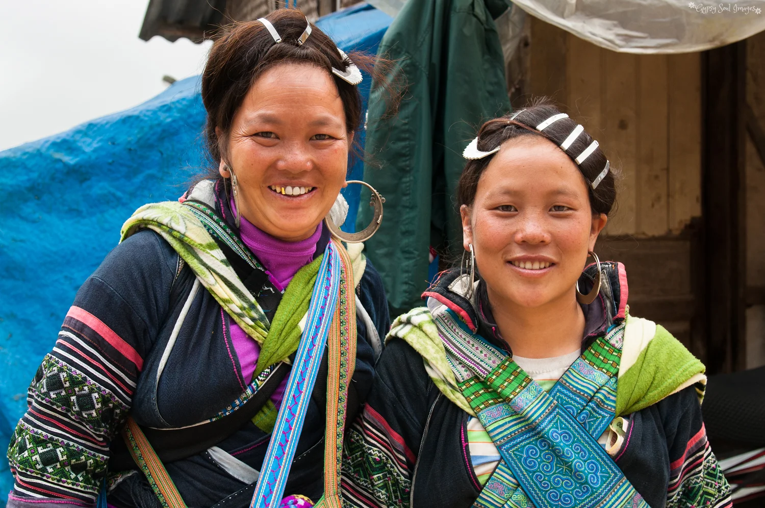Black Hmong Women - Sapa, Vietnam