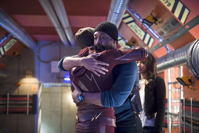 Still of Jesse L. Martin and Grant Gustin in The Flash (2014).PNG