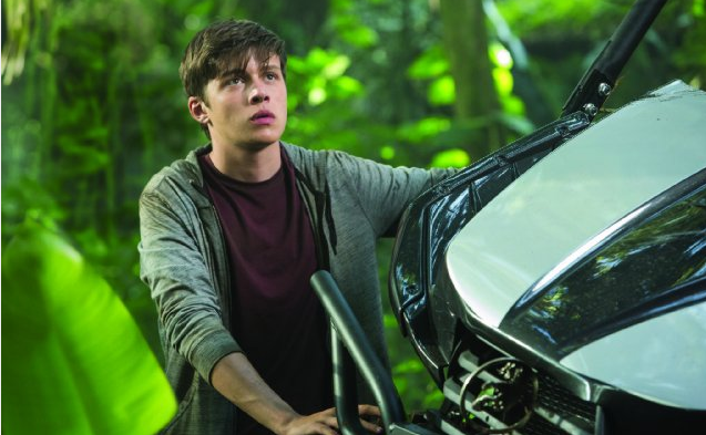  Still of Nick Robinson in Jurassic World (2015) 