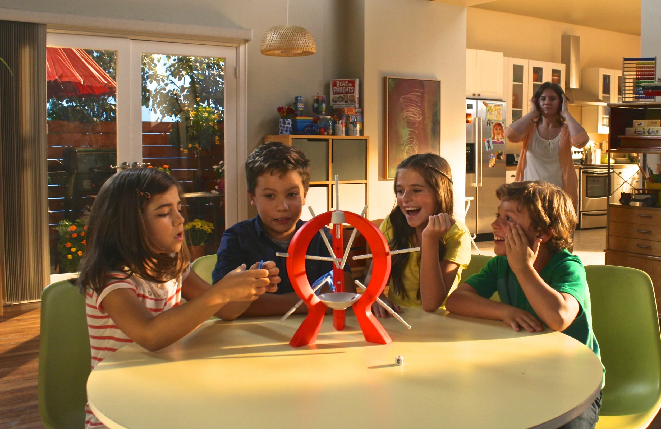 SPINMASTER - "BOOM BOOM BALLOON" - STILL PHOTO