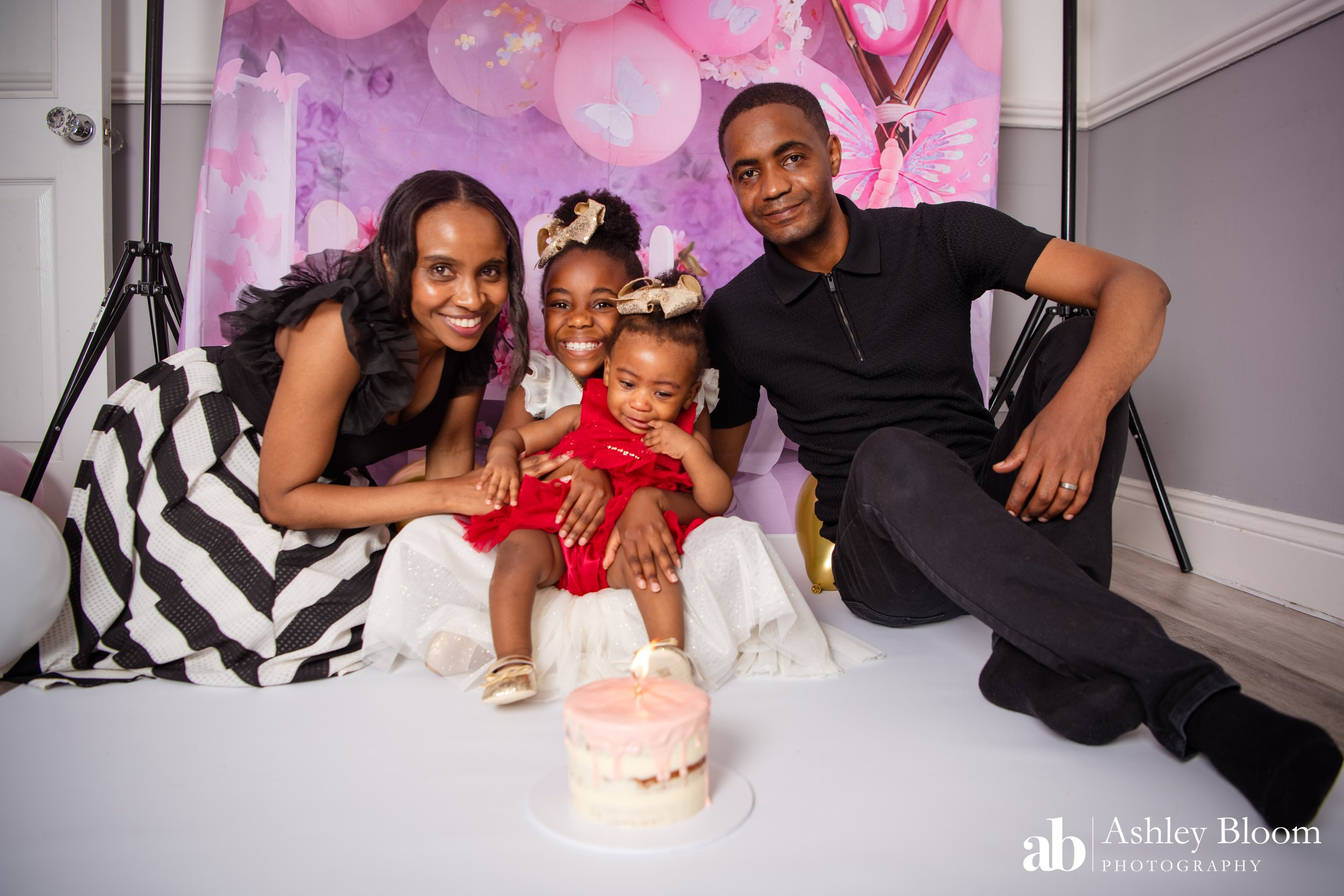 Cake Smash Birthday Photoshoot-102.jpg