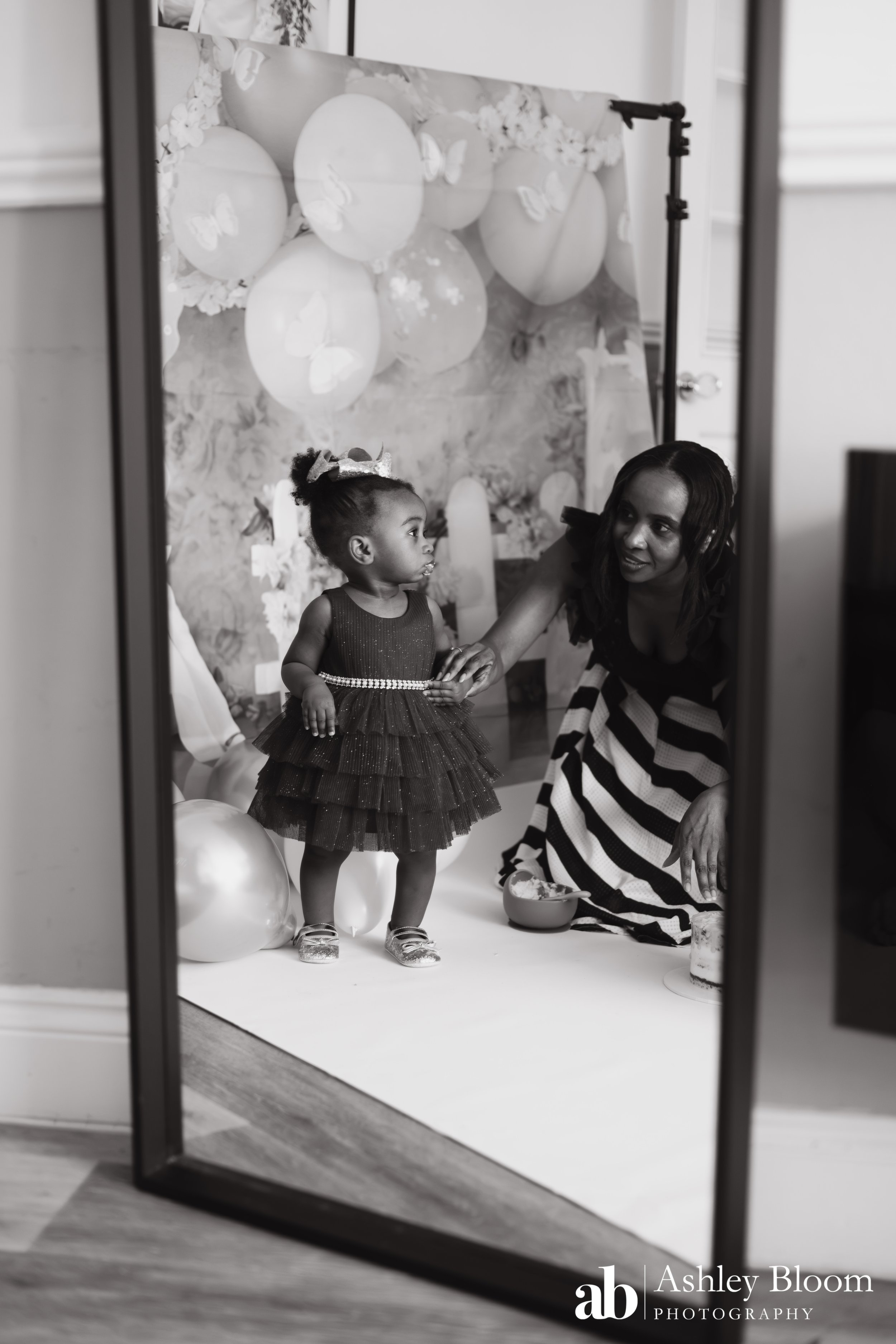 Cake Smash Birthday Photoshoot-116.jpg