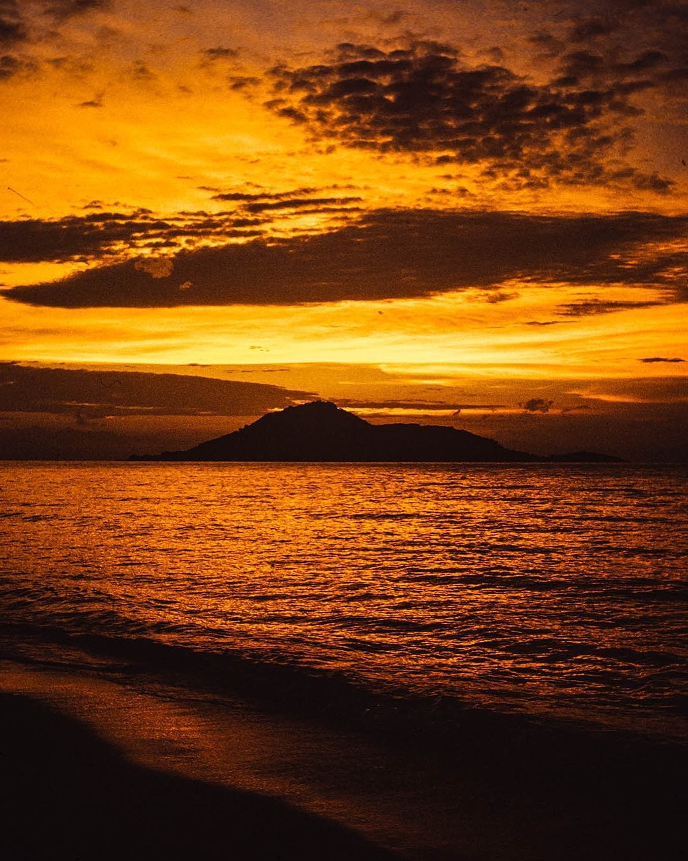 Nkhata Bay, Malawi, 1997. ⁠
⁠
⁠
#nkhatabay #malawi #africa #fromthearchive #lakemalawi #sunset #travel #lake #goldenhour #kodachrome