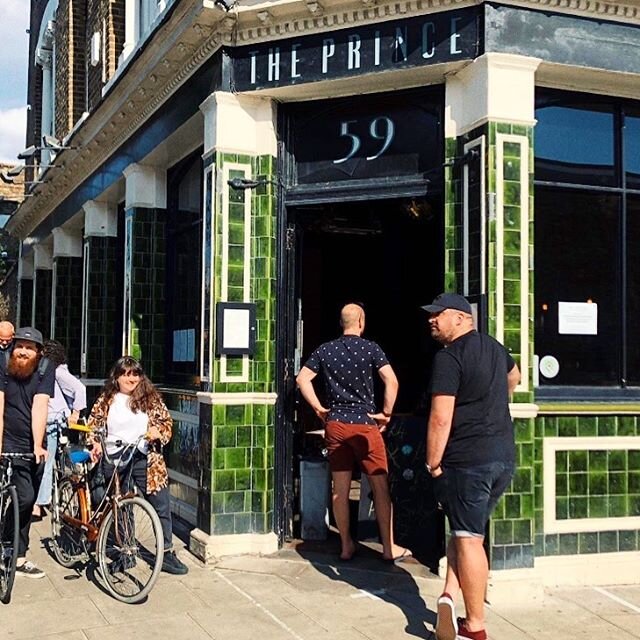 Today marks the last day of takeaway service (2-6) until we re-open Saturday 4th July! Bookings will be able to happen from Monday 6th! 📷 @jshhughesldn 
#pub #stokenewington #n16 #beer #reopening #hackney