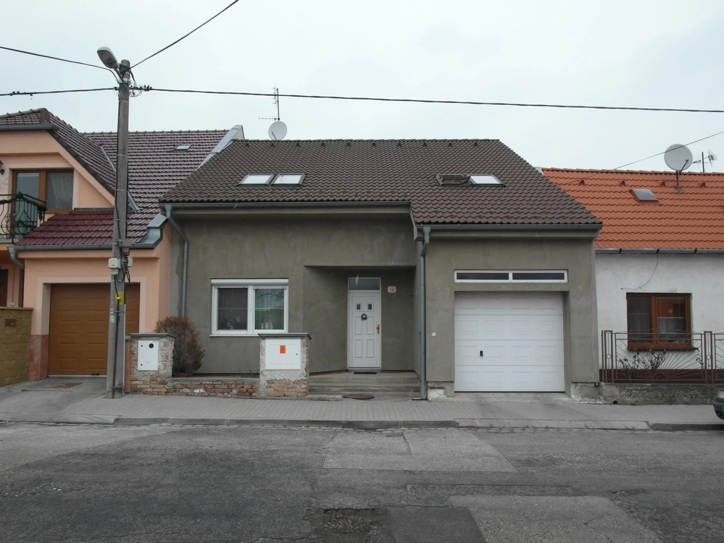 rs-Zuzka-fasada_0000_teraz.jpg