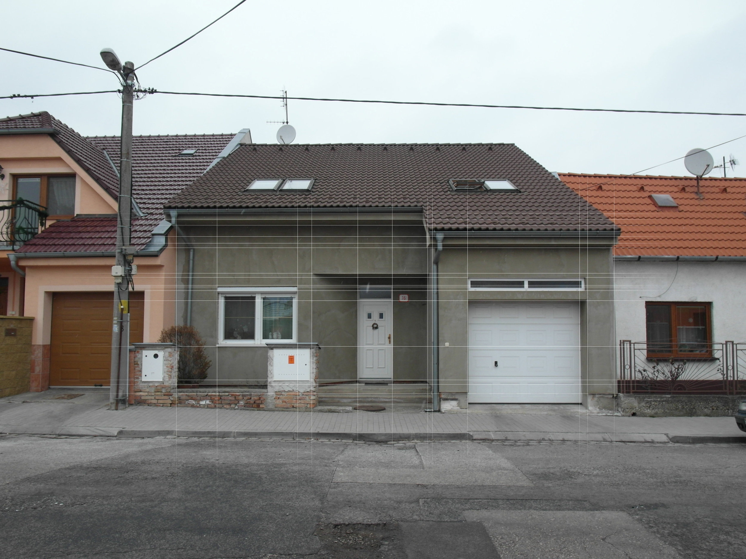 rs-Zuzka-fasada_0001_linie.jpg