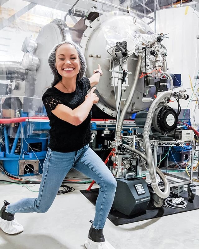 Hi, hello⁣
IM AT LIGO (!!!!)⁣
⁣
And THIS CHAMBER right here is where the first gravitational 〰️ waves were detected.⁣
⁣
🤔 what is a gravitational wave? These are ripples through the fabric of spacetime 🤯and they're caused by large catastrophic even