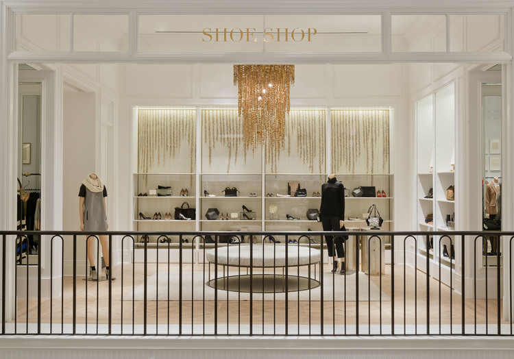 Style In Store: Why You Will Want To Move Into Club Monaco - Atelier Design