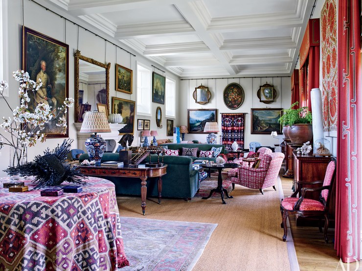 Photo courtesy of Architectural Digest An interior by Robert Kime that captures British Style in all it's chic, layered coziness