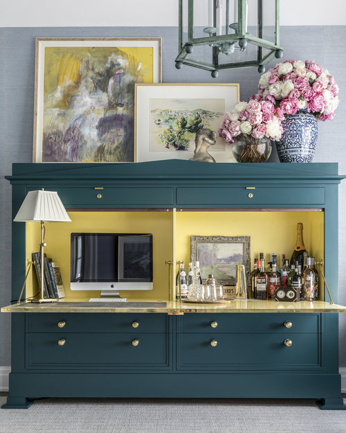 Image courtesy of M. Frederick Design An inviting desk and bar designed by Matthew Frederick at the 2017 Hampton Designer Showhouse