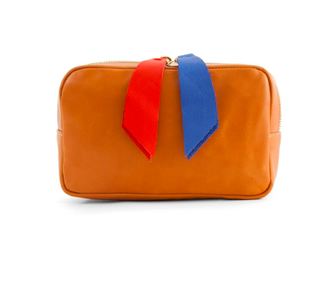 Clare V Pouch.png